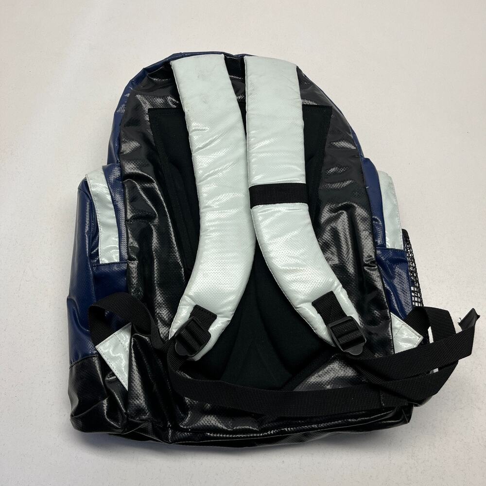 Backpack with strings waterproof - Picture 2 of 6